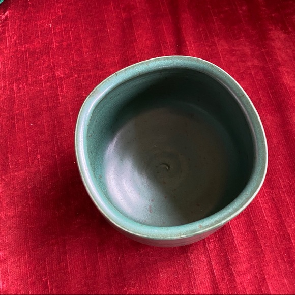 Arts & Craft Ceramic Pot - Picture 4 of 6